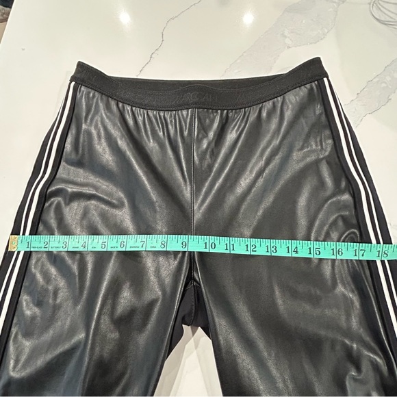 Marc Cain 50/50 Faux Leather & Stretch Fabric Joggers - Picture 11 of 13